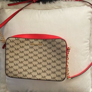 MICHAEL KORS COLLECTION HANDBAG